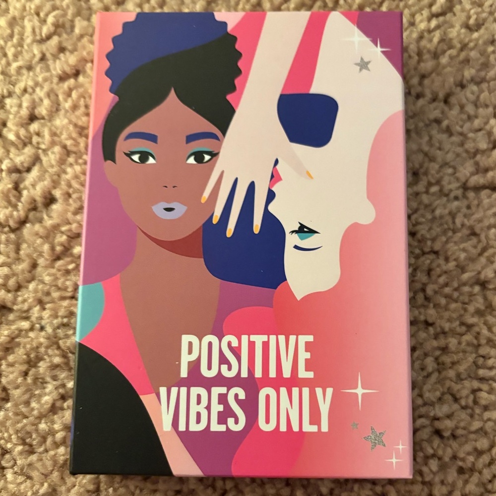 Avon Positive Vibes Only Eyeshadow Palette